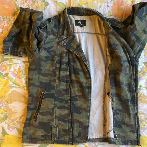 Royal Bones by Tripp Camo Jacket - Picture 8 of 10